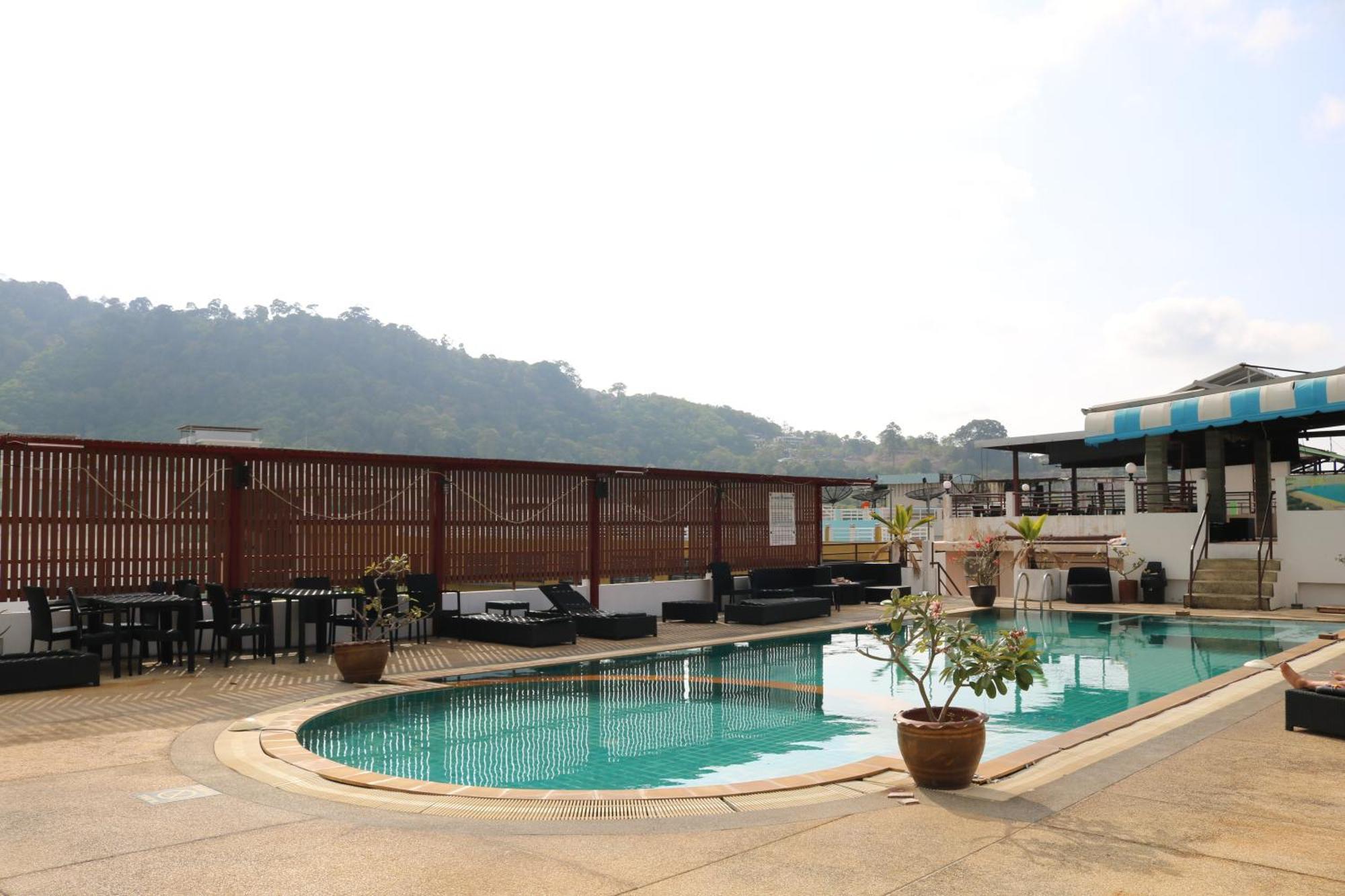 Diamond Crown Hotel 3*