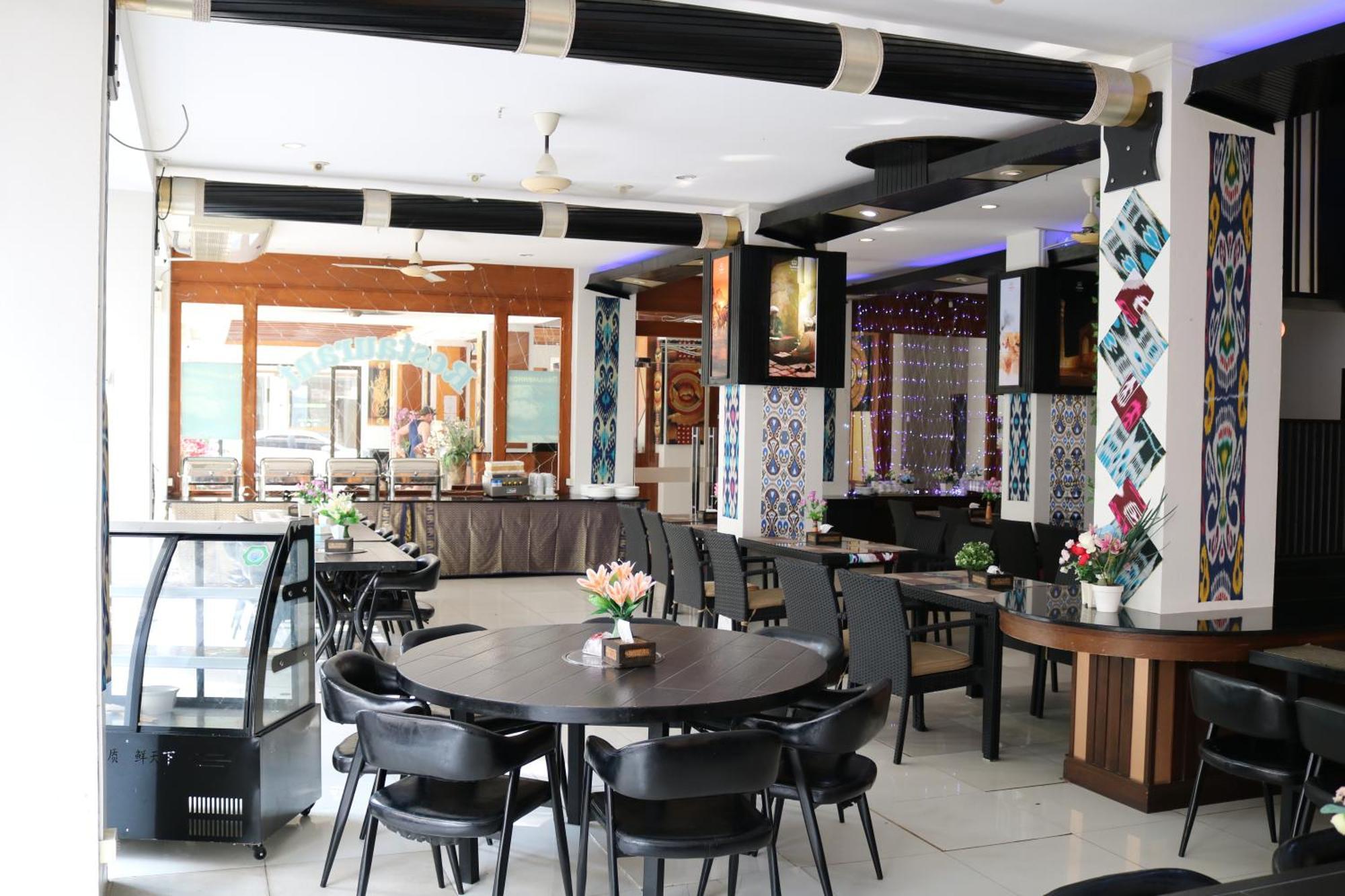 Hotel Diamond Crown 3*