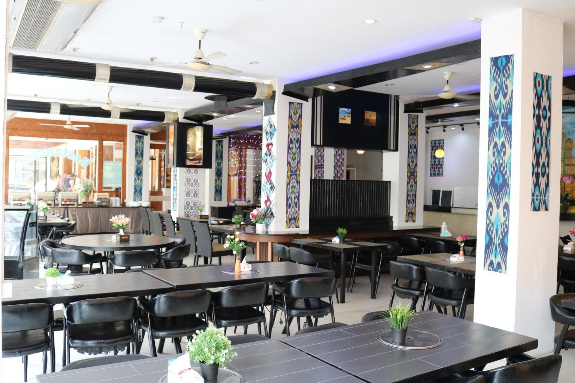 Diamond Crown Hotel