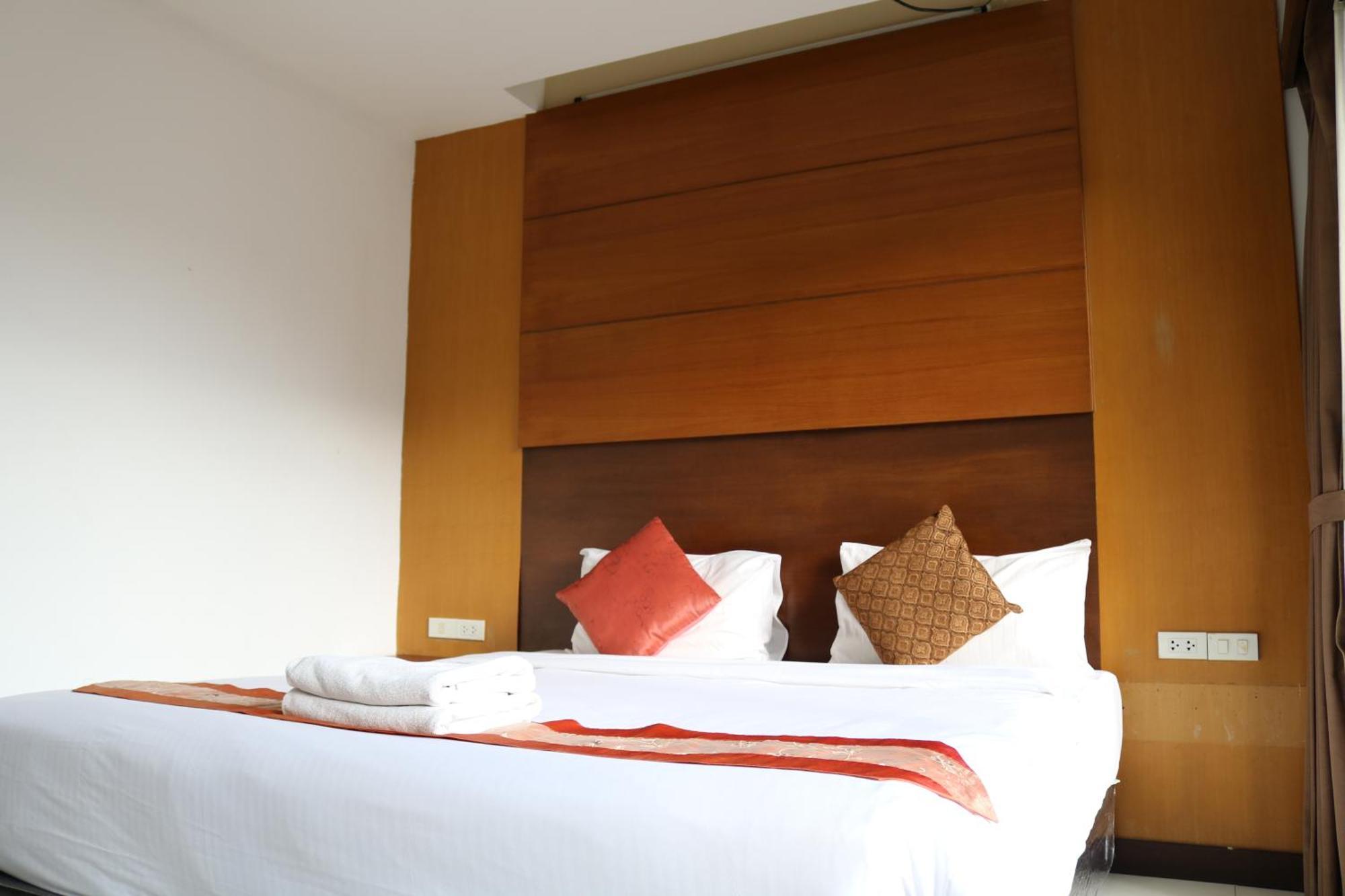 Diamond Crown Patong