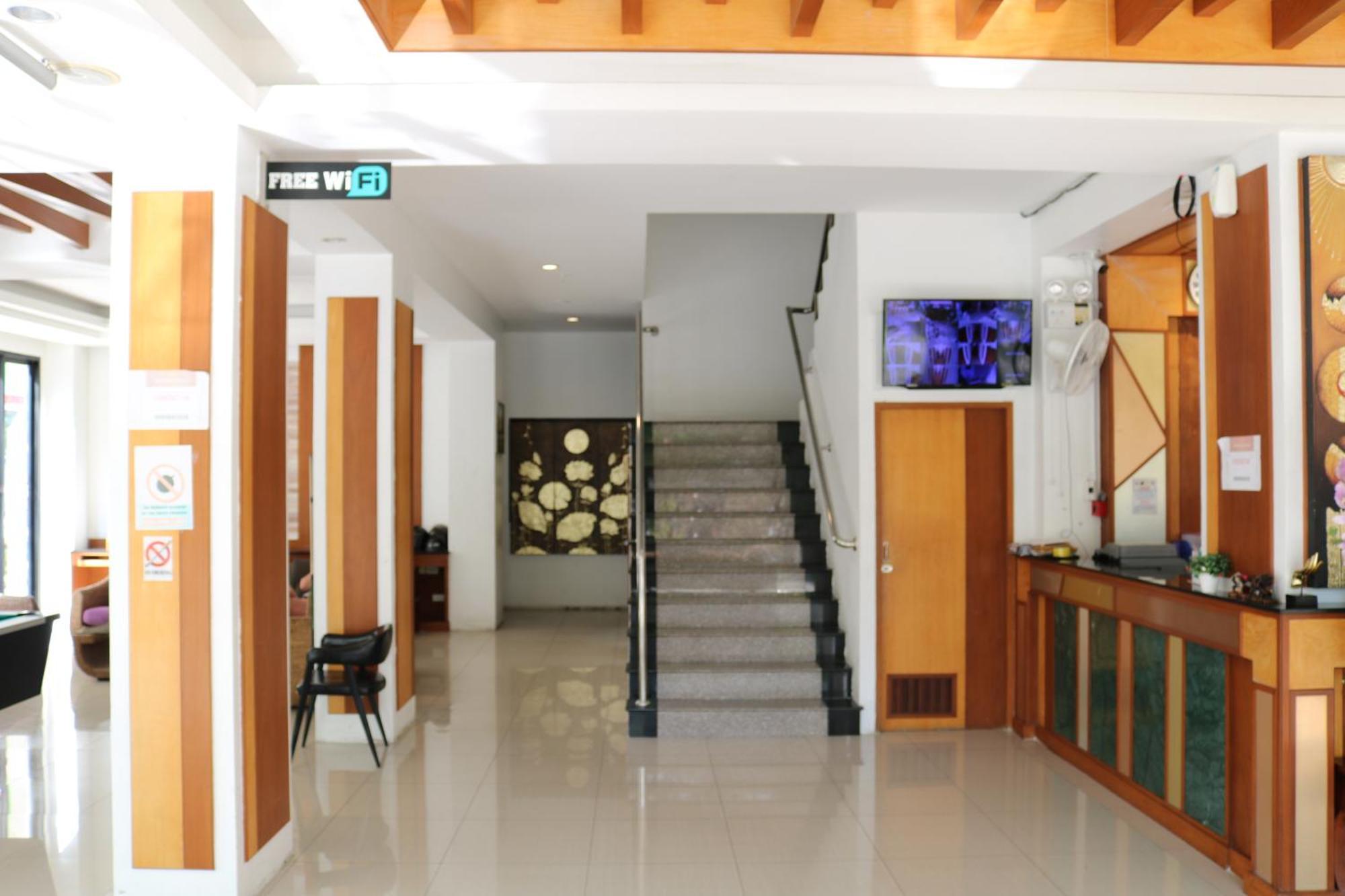 Diamond Crown Hotel 3*