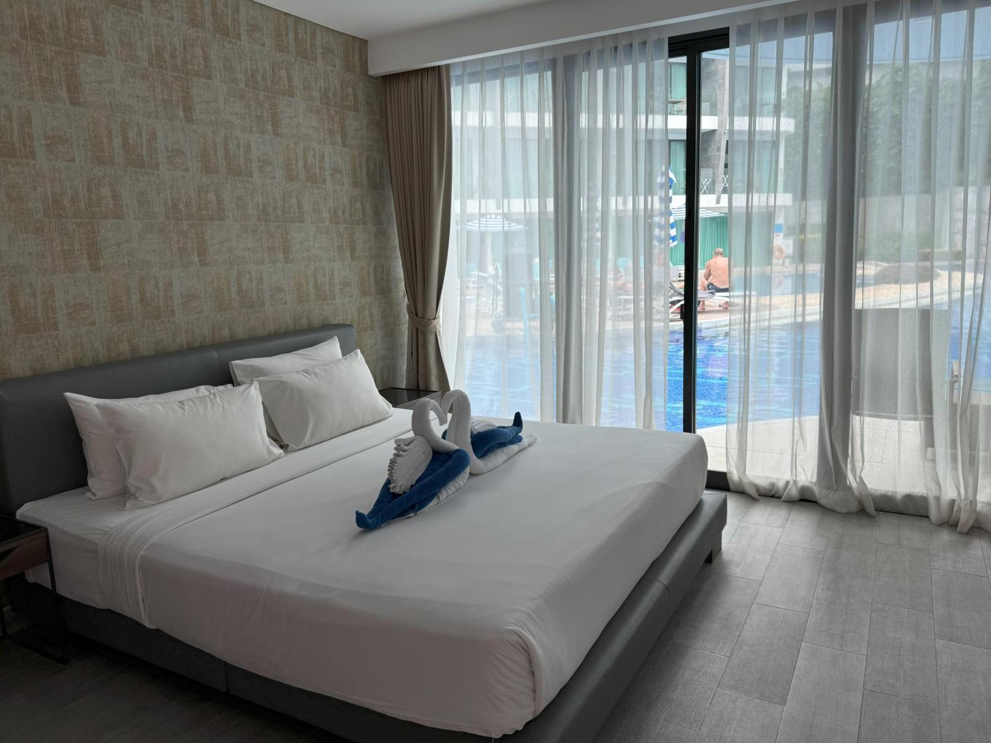 Direct Pool Access Twin Sands By Lofty Apartment Patong