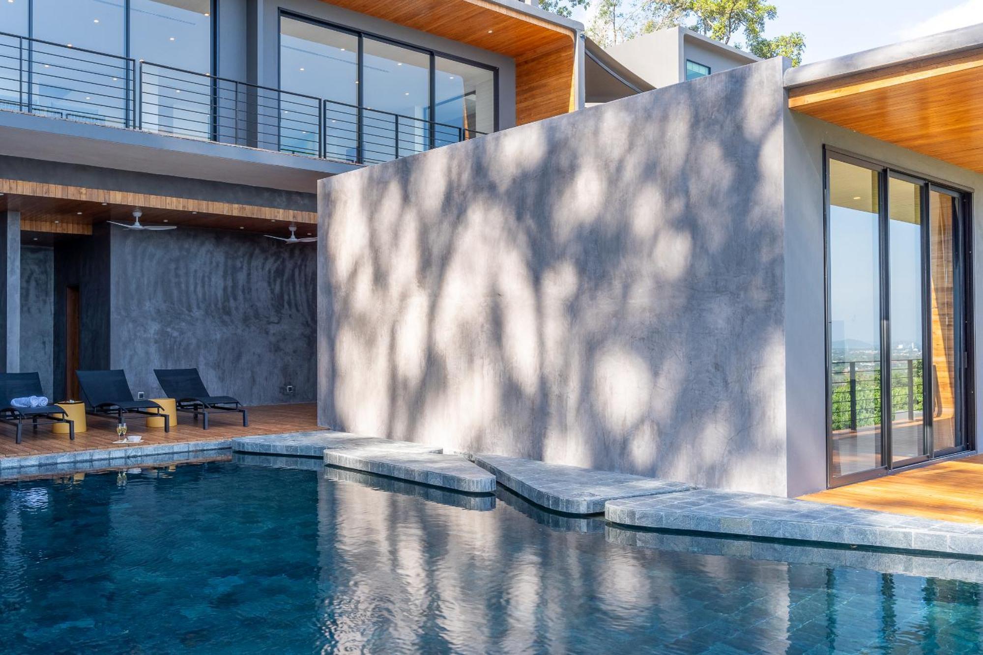 Maan Ingfah 5br Hilltop Pool With Panoramic Chalong Bay Views Villa Ban Na Kok