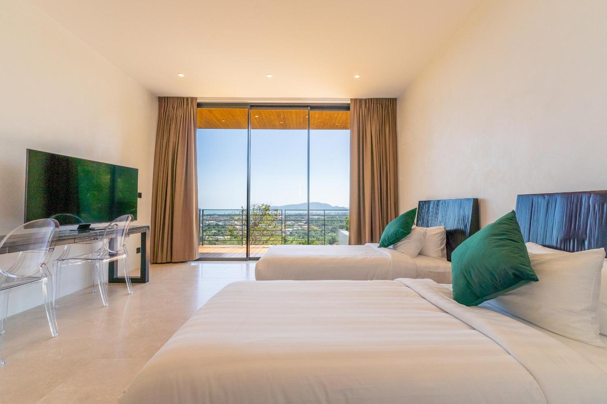 Villa Maan Ingfah 5br Hilltop Pool With Panoramic Chalong Bay Views