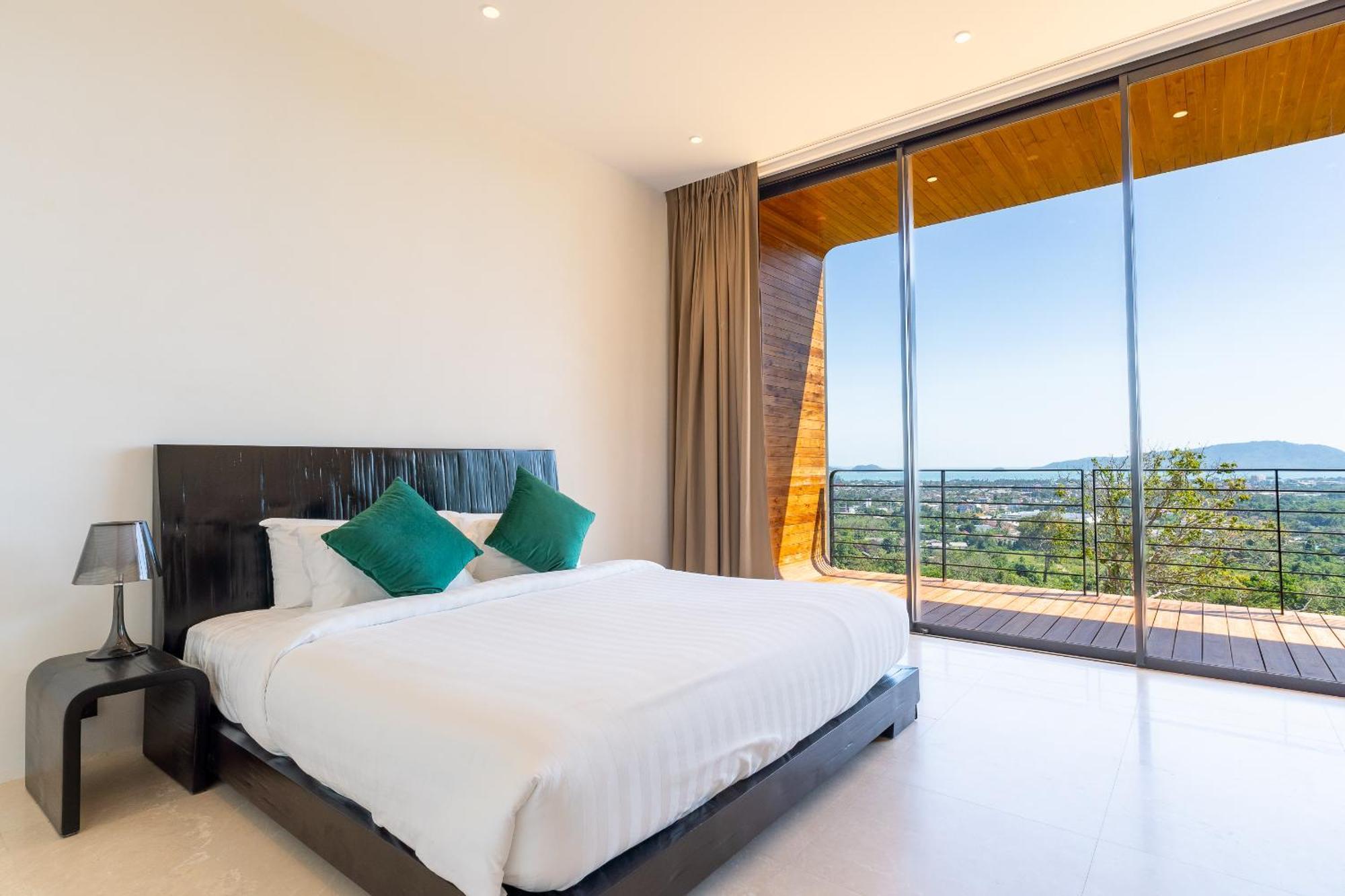 Villa Maan Ingfah 5br Hilltop Pool With Panoramic Chalong Bay Views