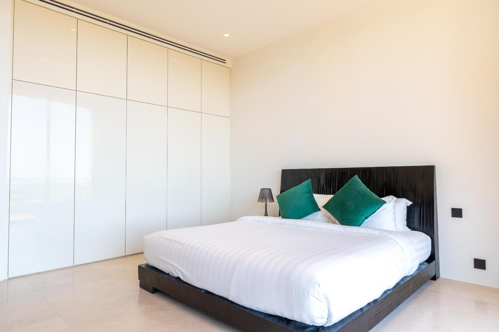 Villa Maan Ingfah 5br Hilltop Pool With Panoramic Chalong Bay Views *