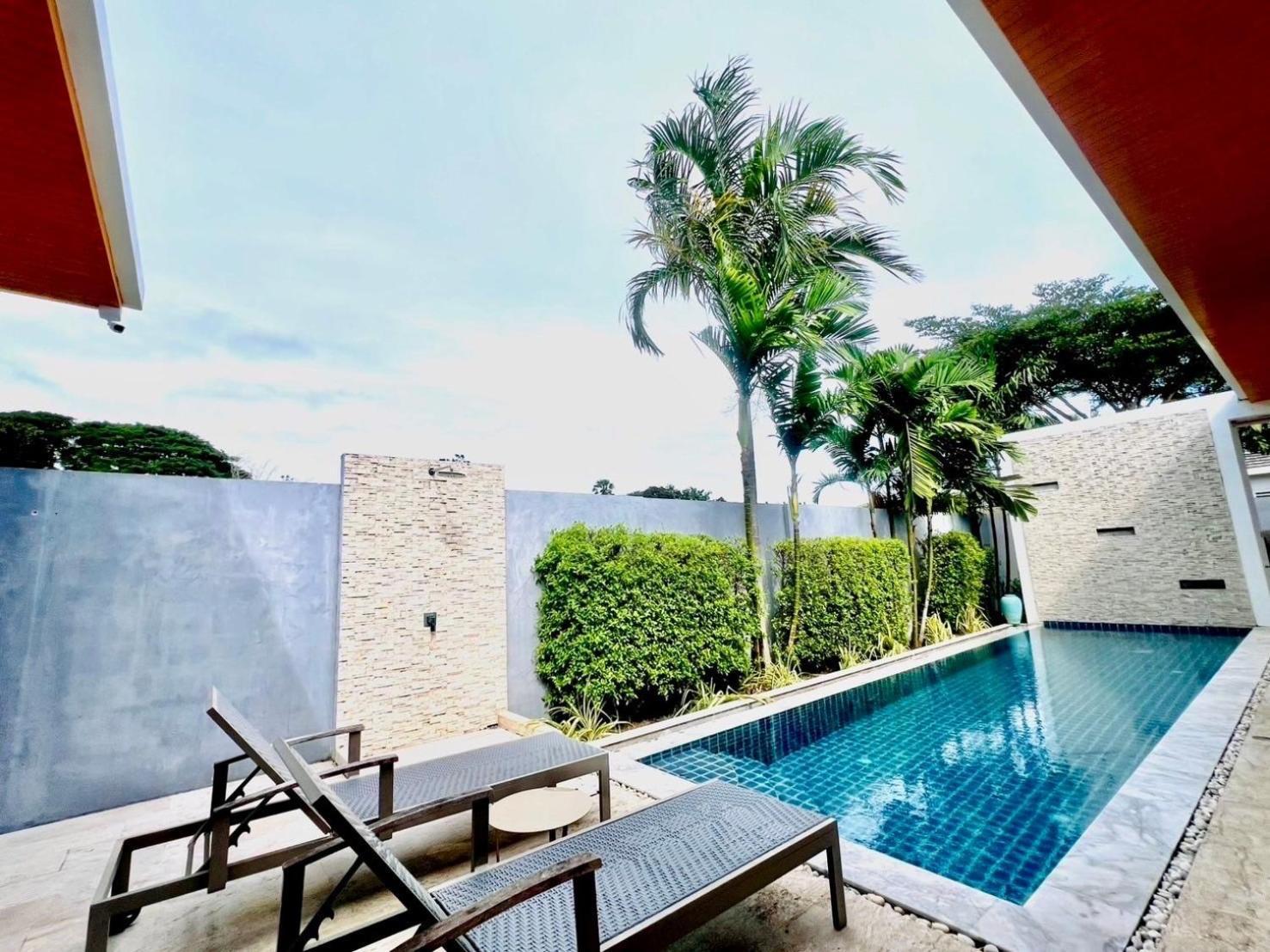 Villa Singnature Naiharn By The Sense *