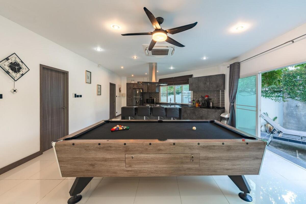 V161 4br Heart Of Rawai, Large Pool , Pool Table