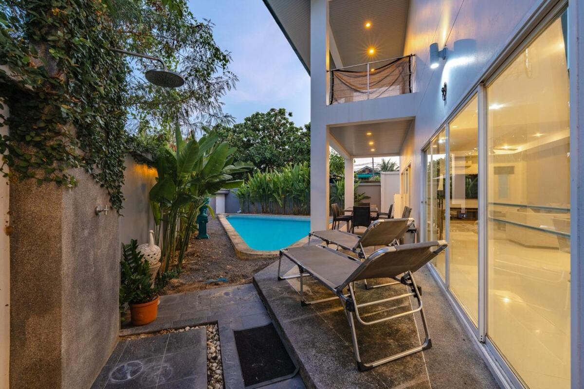 V161 4br Heart Of Rawai, Large Pool , Pool Table Villa *