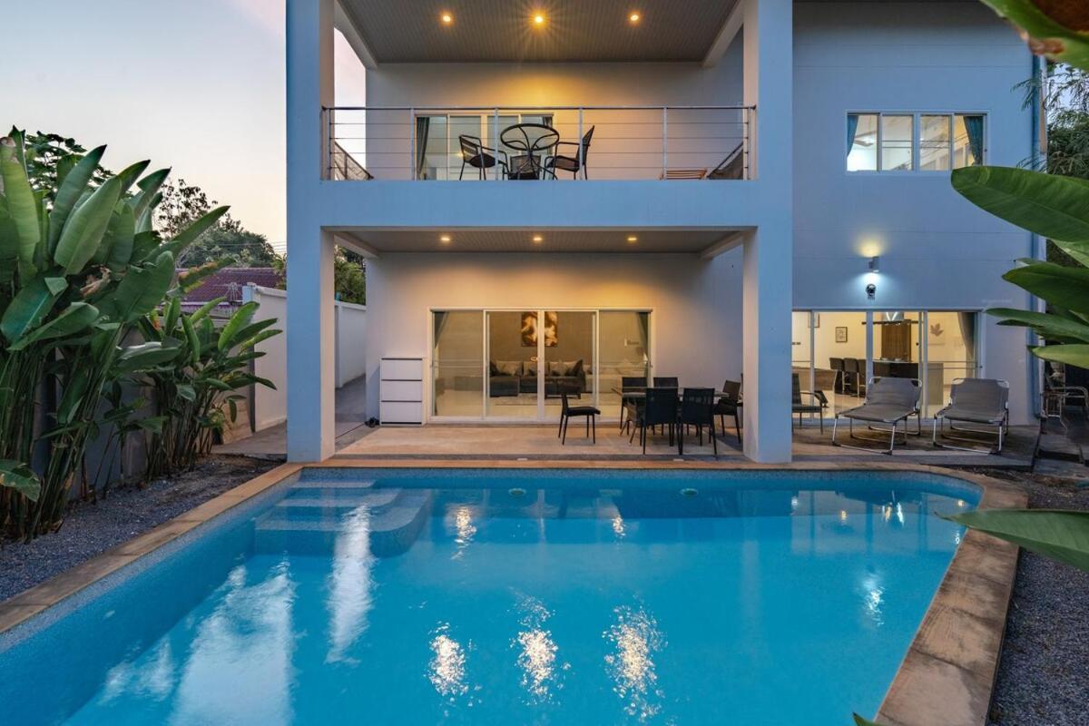 V161 4br Heart Of Rawai, Large Pool , Pool Table