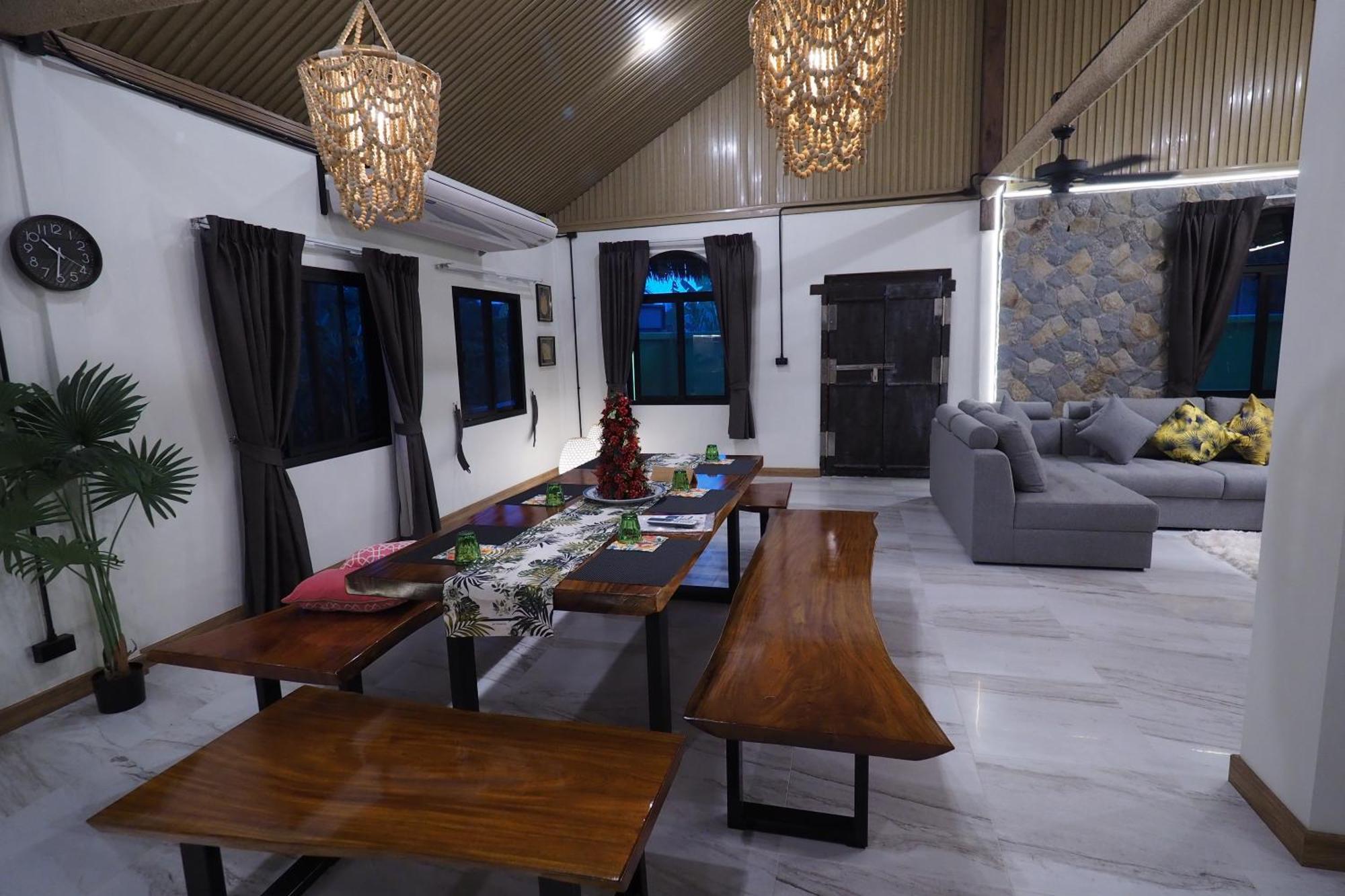 Villa Omloft *