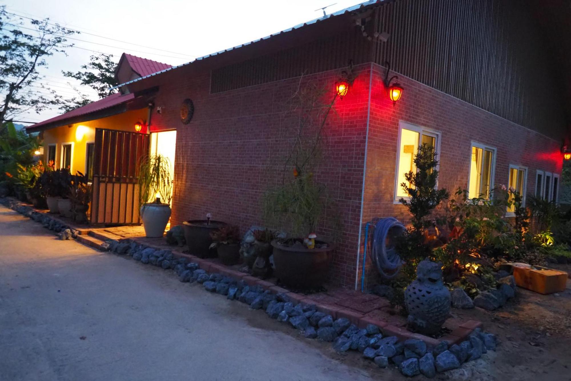 Villa Omloft *