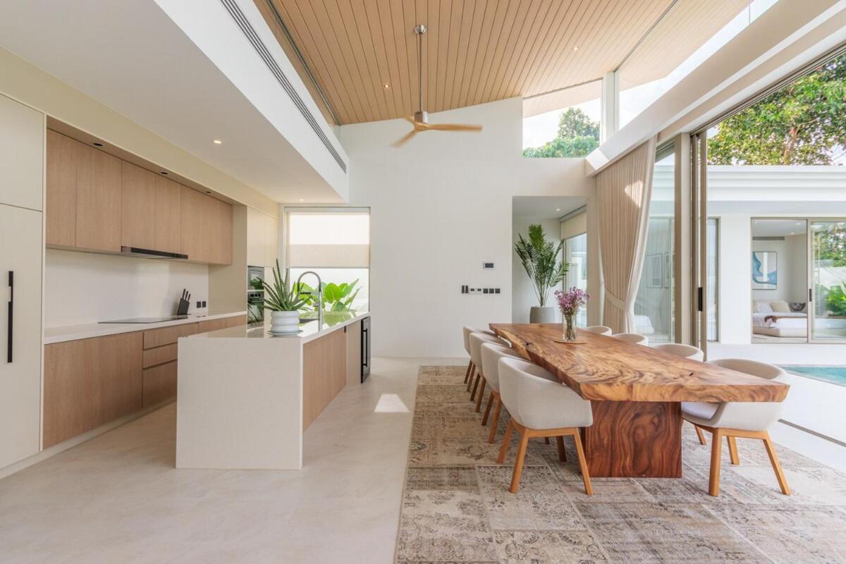 Ultra Modern Spacious Villa Ban Phru Champa
