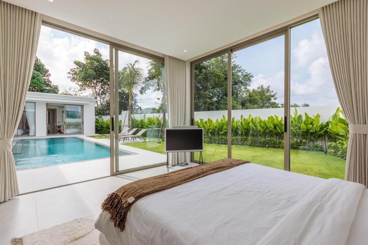 Ultra Modern Spacious