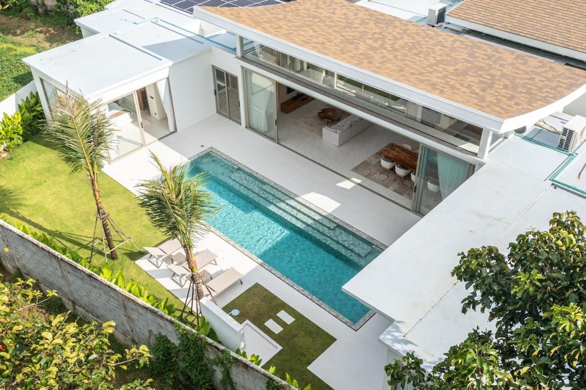 Ultra Modern Spacious Villa