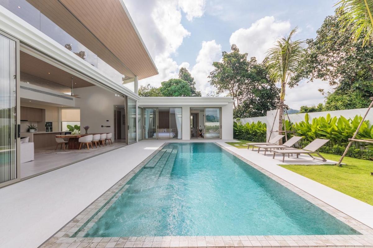 Ultra Modern Spacious