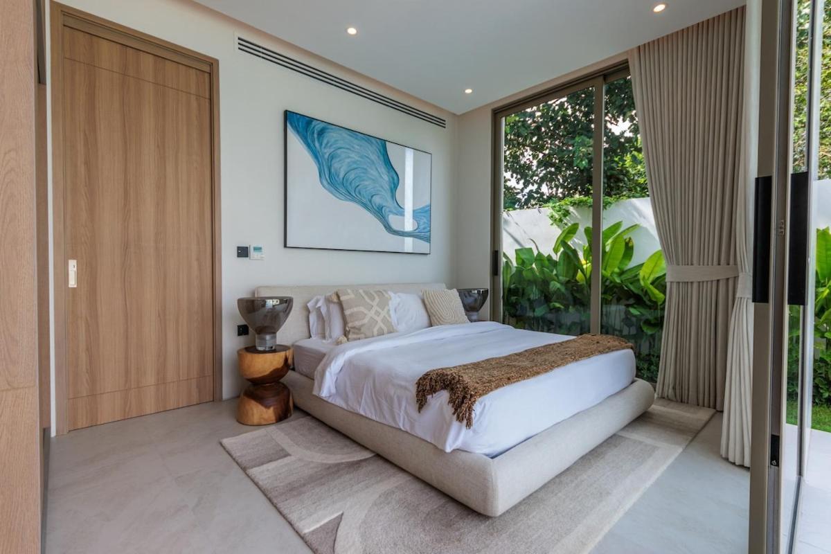 Ultra Modern Spacious Villa