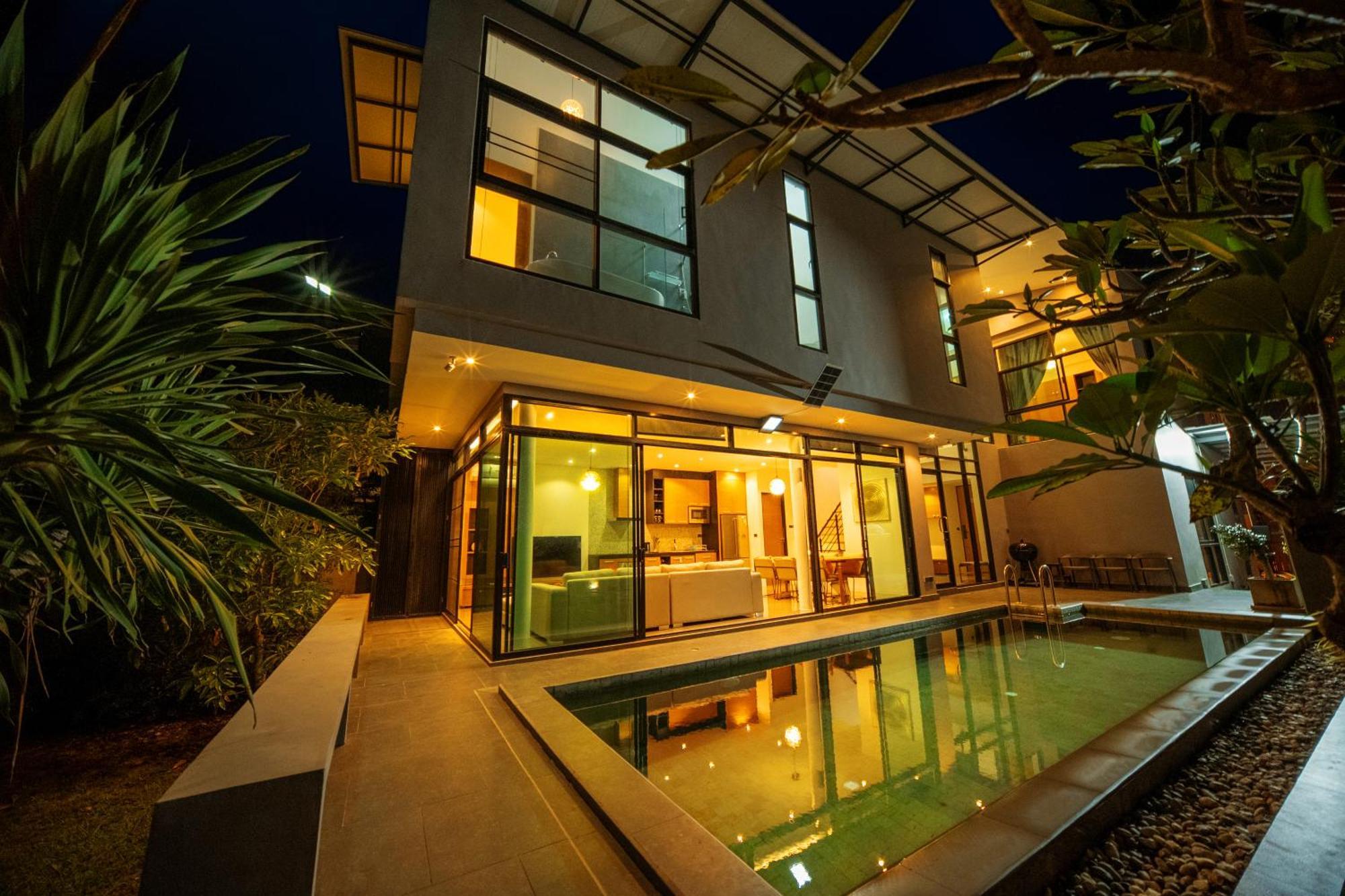 Villa Laguna 3卧现代别墅