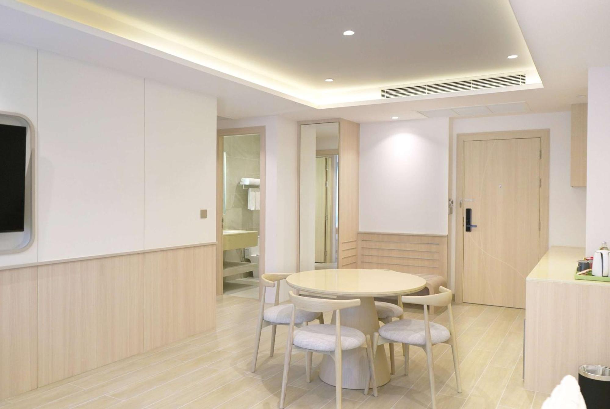 Wyndham Garden Phuket Hotel *