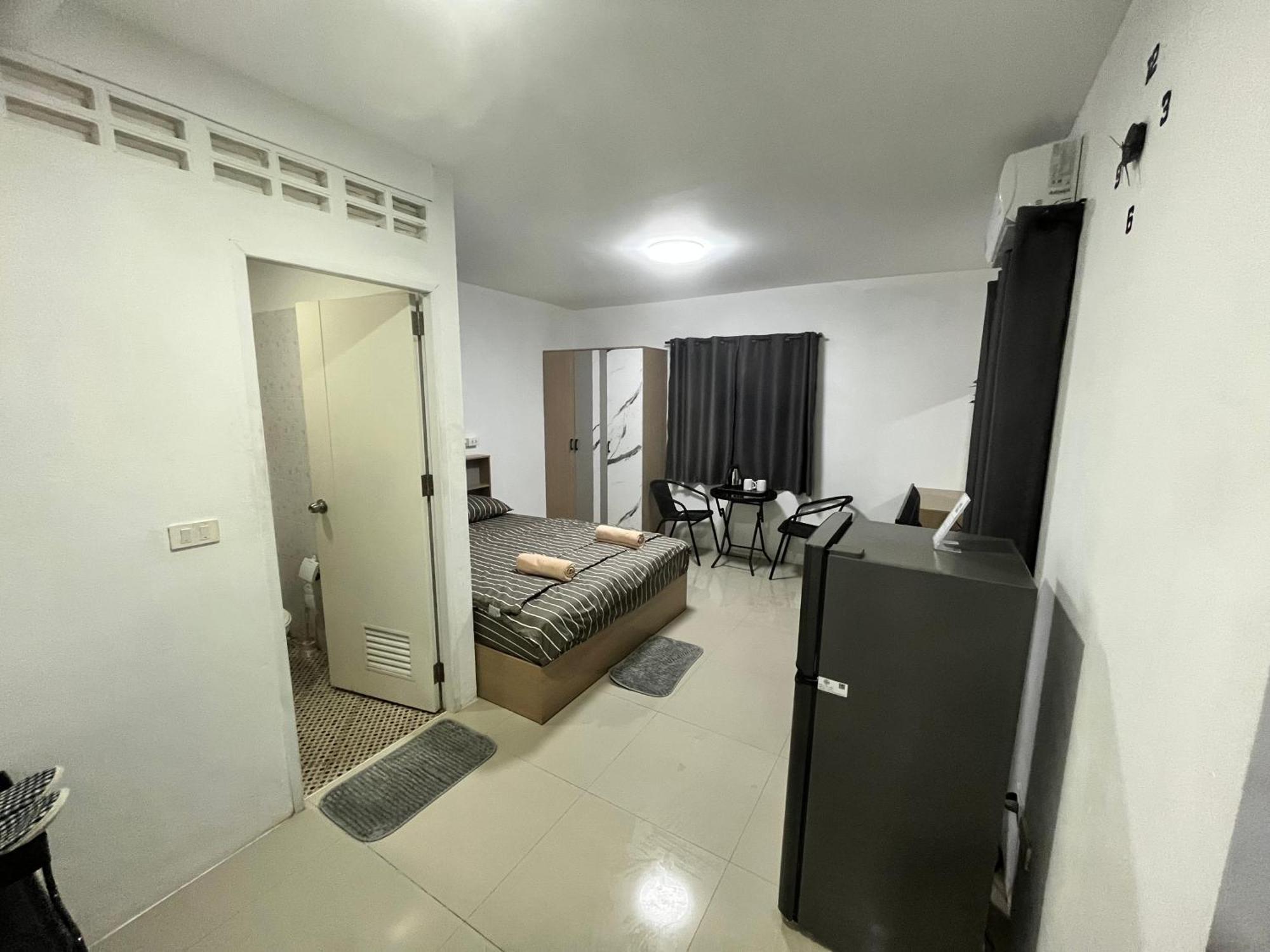 84 Bar & Apartment Kathu