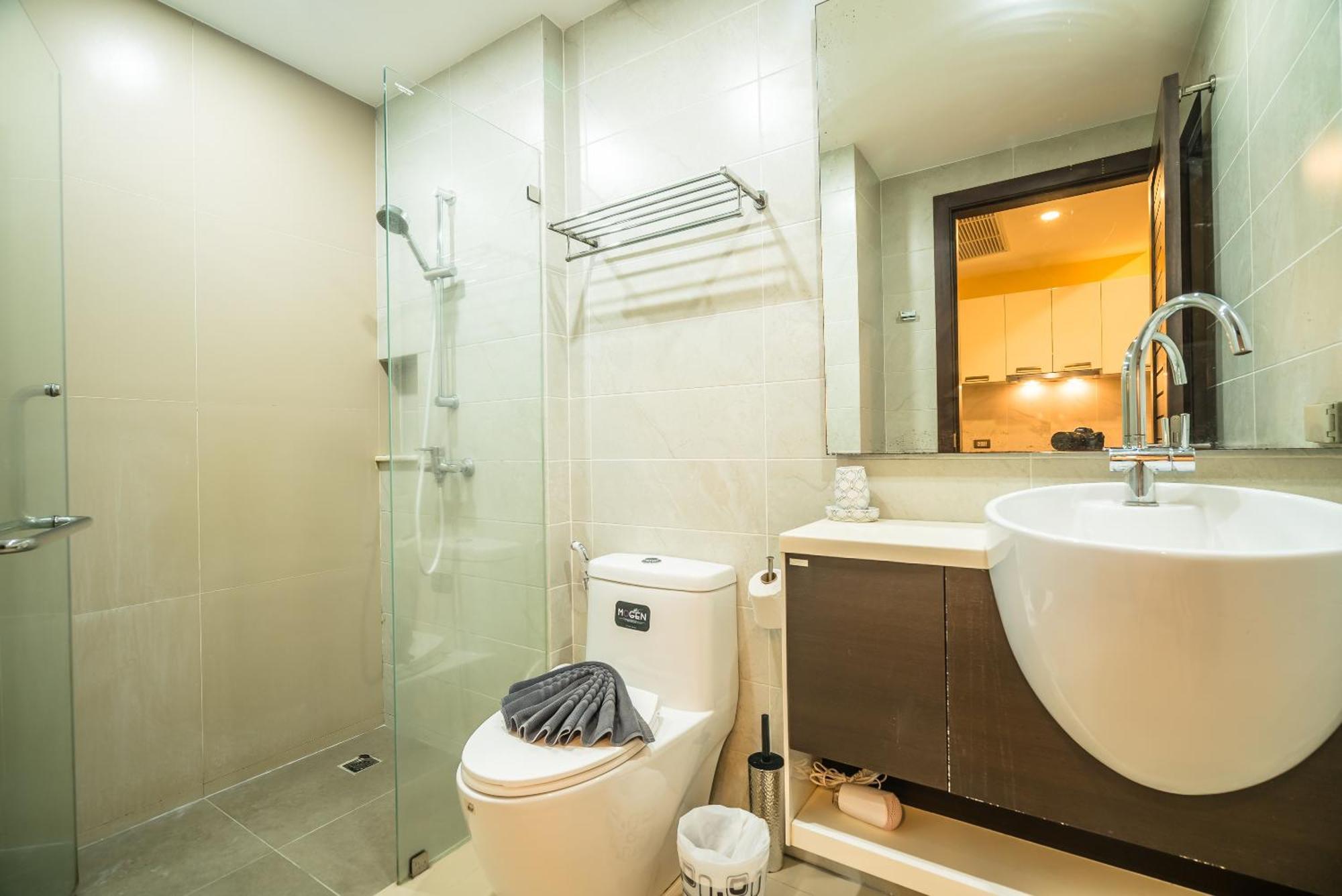 Private At Emerald Terrace Patong