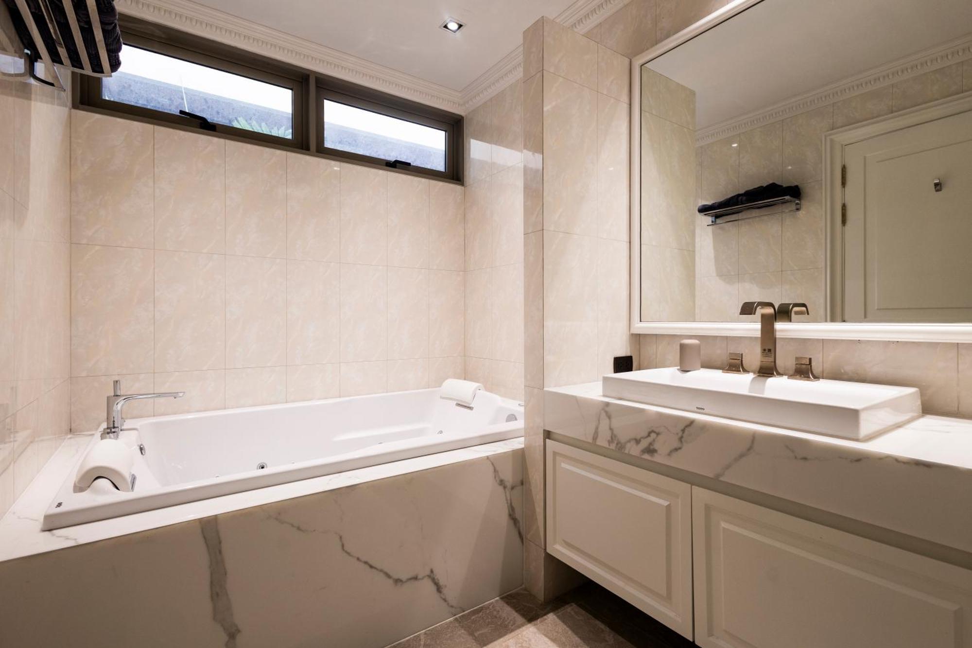 Villa Gold Chariot Pool *