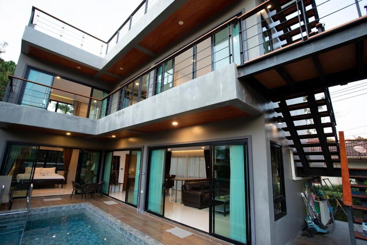 V70 Phuket Paradise Luxury 3 Bedroom Sea View Holiday home Ban Saiyuan