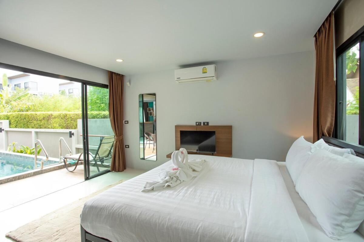 V70 Phuket Paradise Luxury 3 Bedroom Sea View *