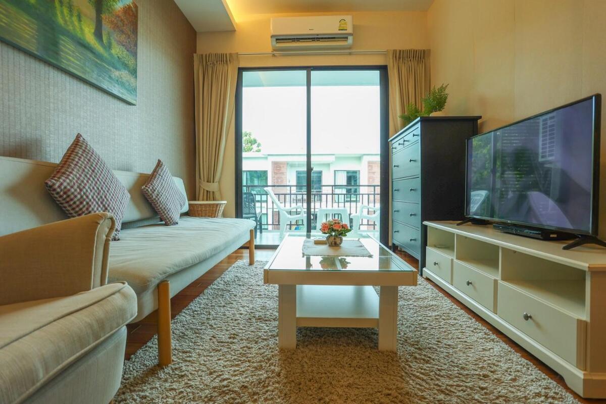 C130 Chic Just 100m From The Shore Apartment