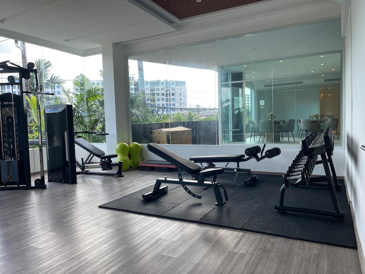 Apartment 2br 4beds Luxury Pool & Fitness