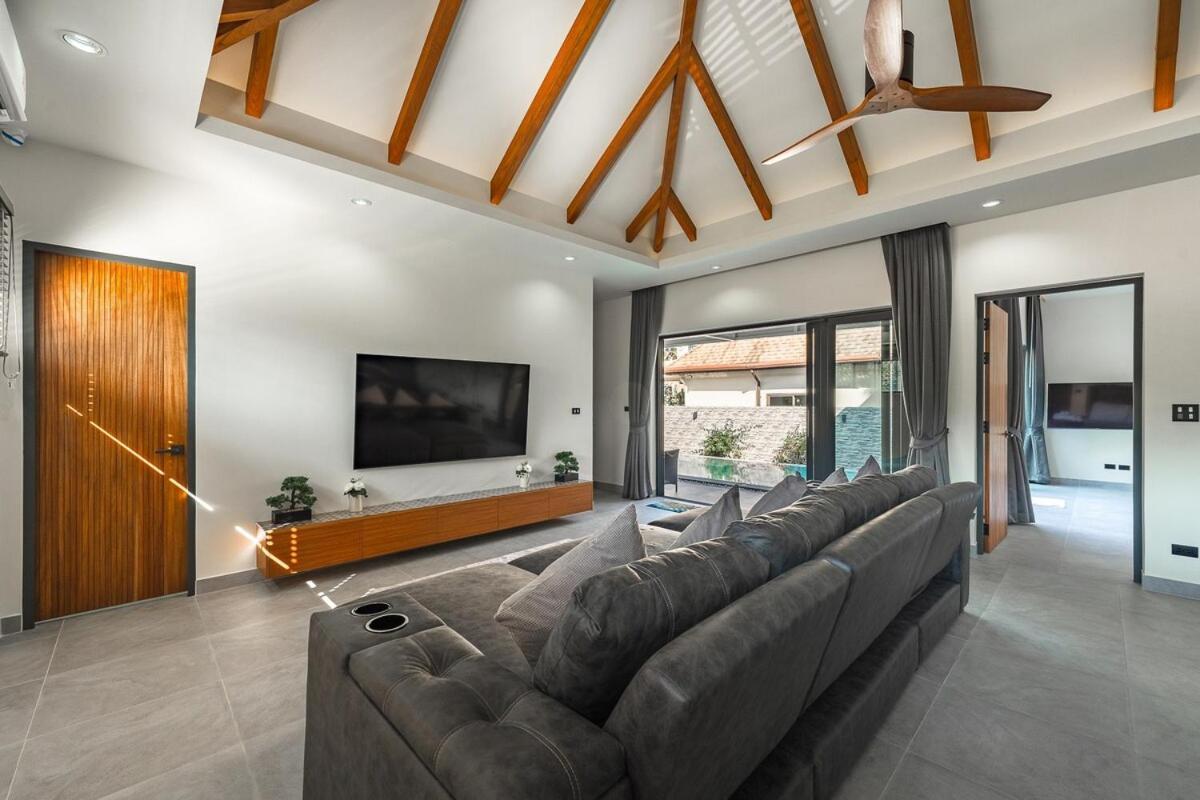 Holiday home V162 Super Modern, Brand New, Beautiful *
