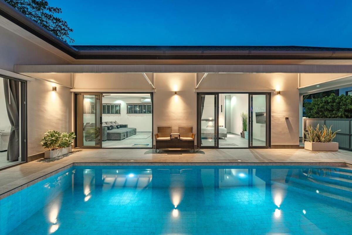 V162 Super Modern, Brand New, Beautiful *