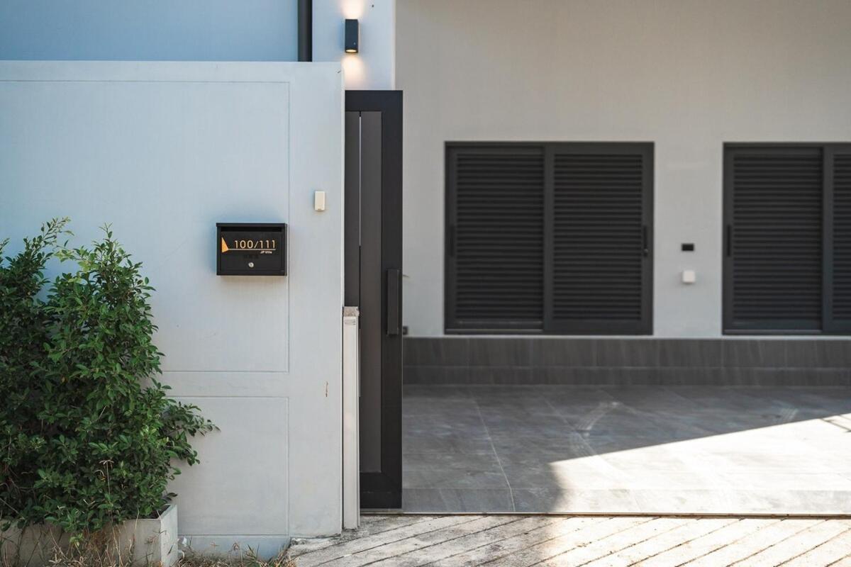 V162 Super Modern, Brand New, Beautiful Rawai