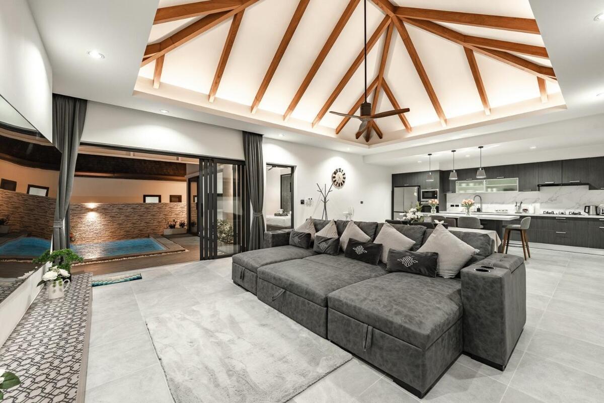 V162 Super Modern, Brand New, Beautiful Rawai
