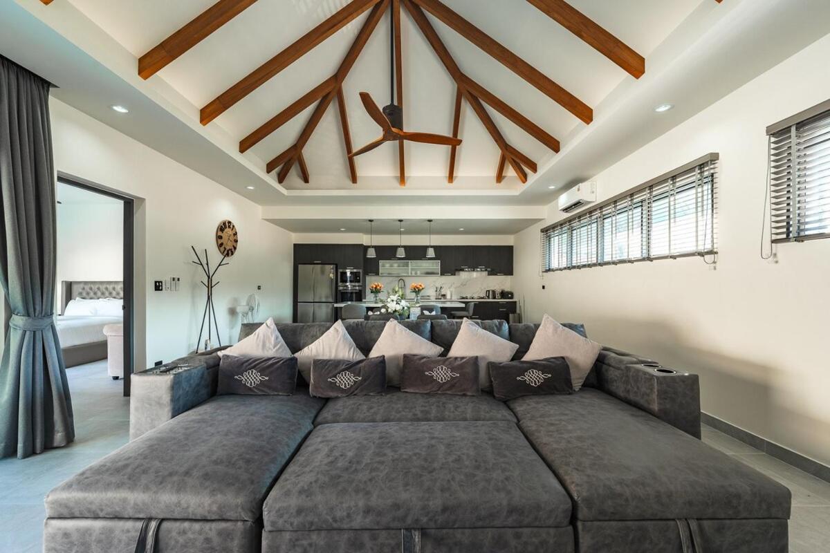 V162 Super Modern, Brand New, Beautiful Holiday home