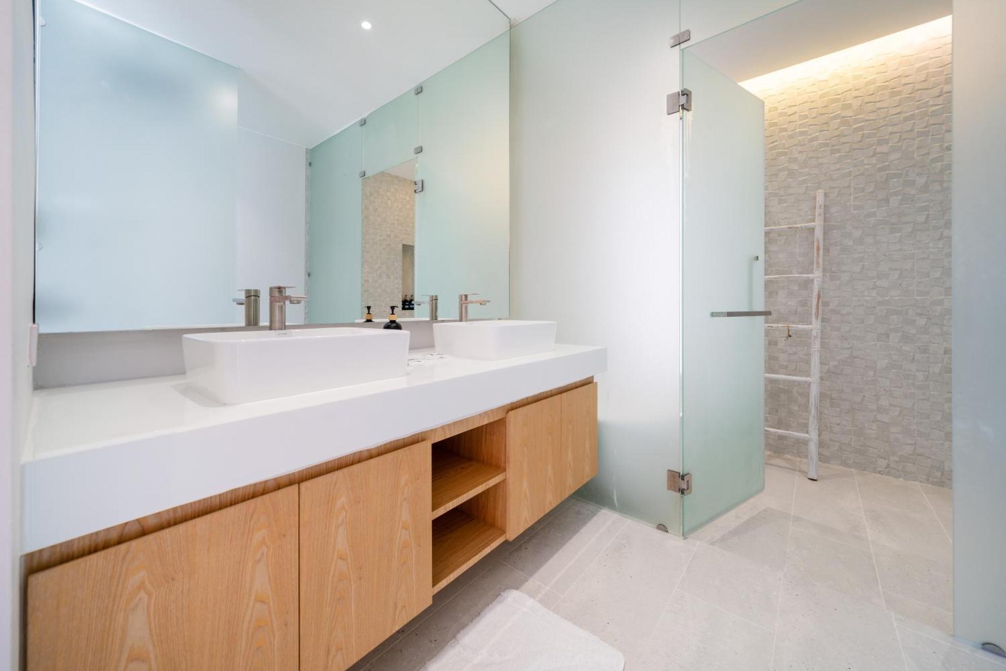 Your Private Piece Of Paradise! 4br Pool In The New Lux Pride 2 V9 Villa *