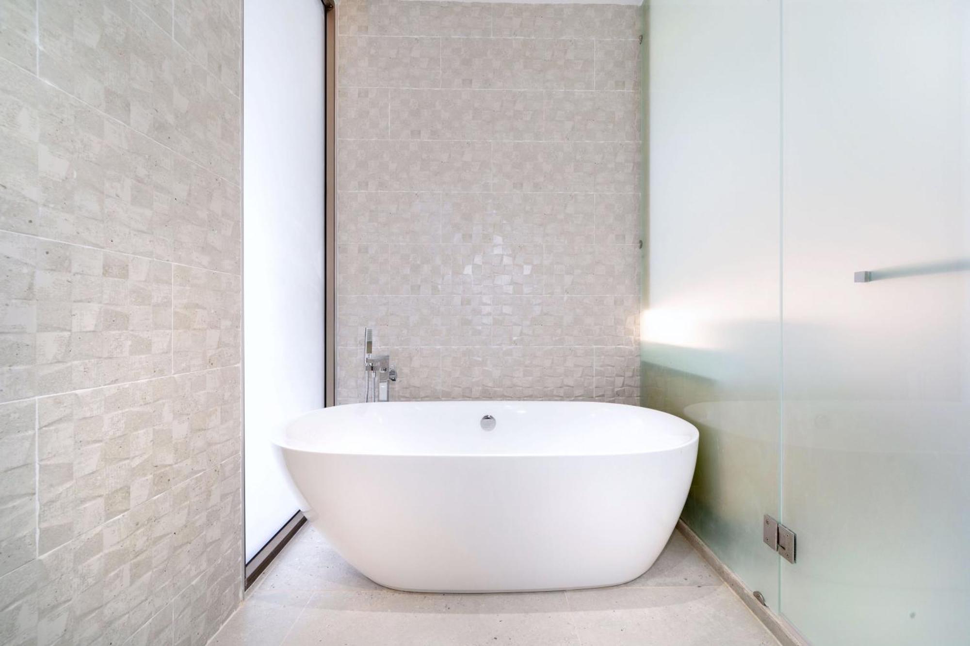 New Build Masterpiece With Private Pool - 4br In Lux Pride 2 V7 Ban Pak Lak