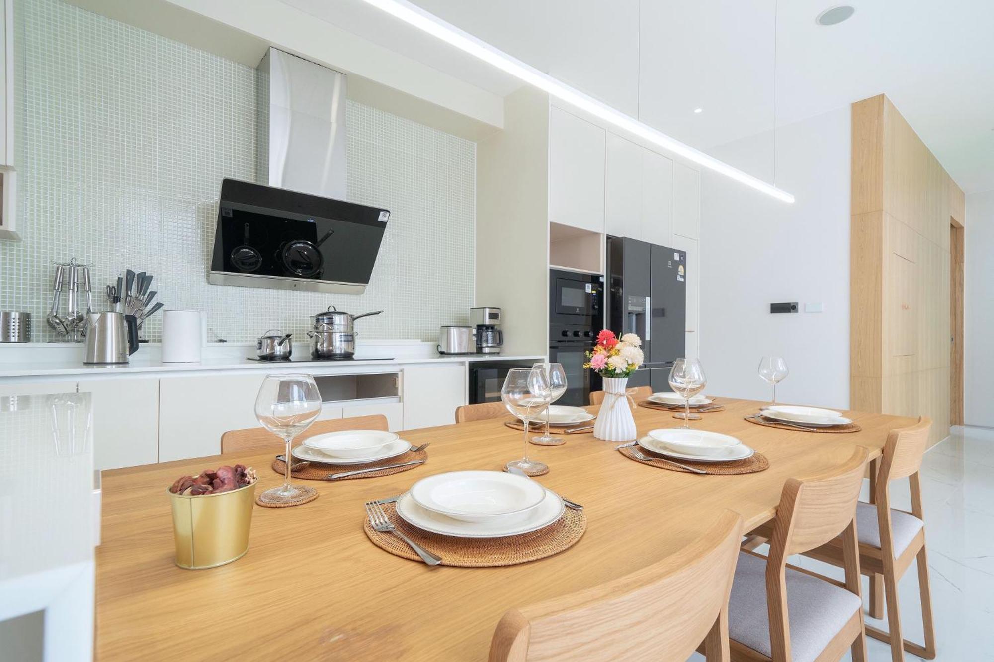 New Elegance & Tropical Luxury - 4br Pool In Lux Pride 2 V8 Residence, Near Laguna Ban Pak Lak