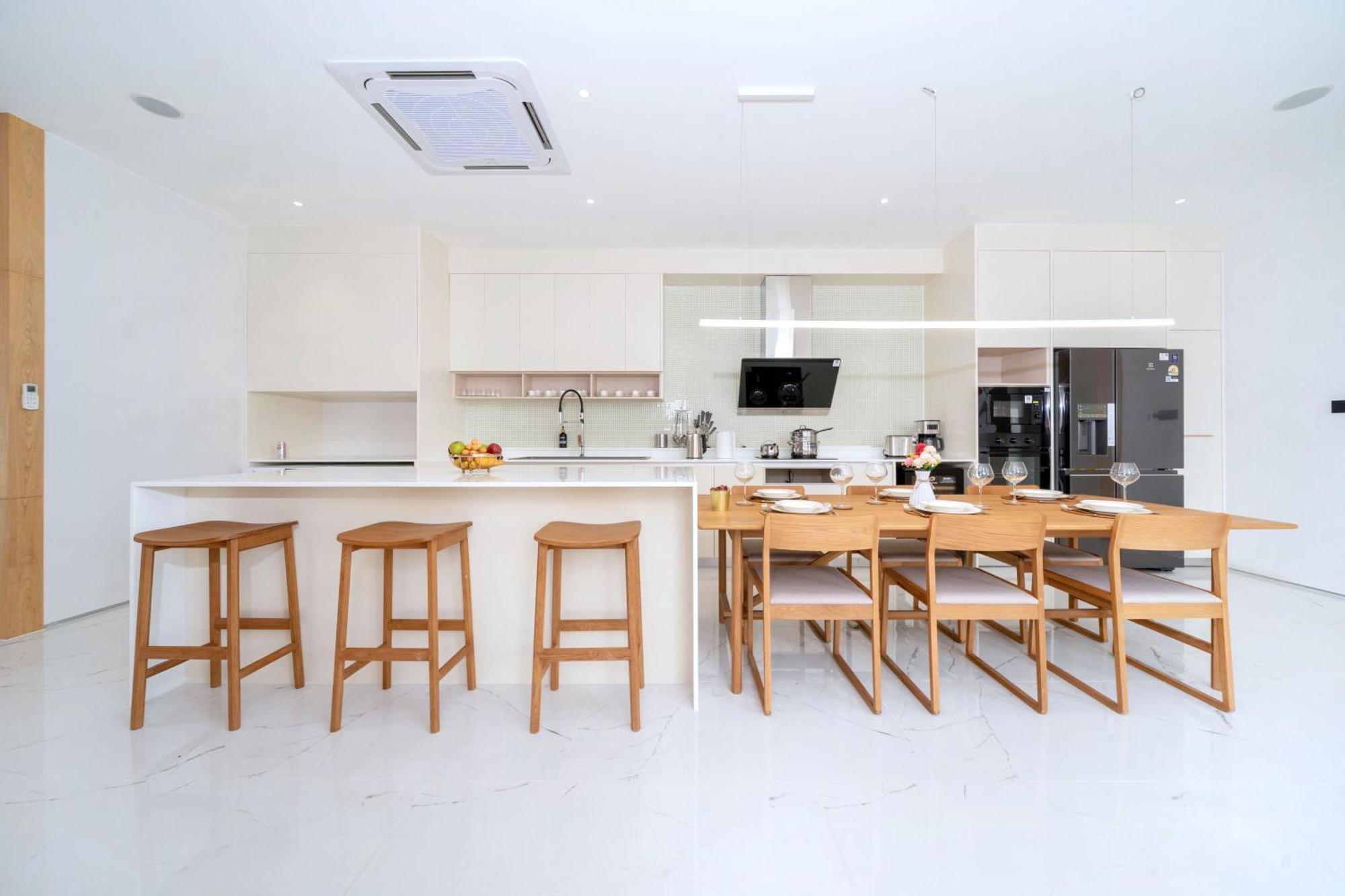 New Elegance & Tropical Luxury - 4br Pool In Lux Pride 2 V8 Residence, Near Laguna Villa *