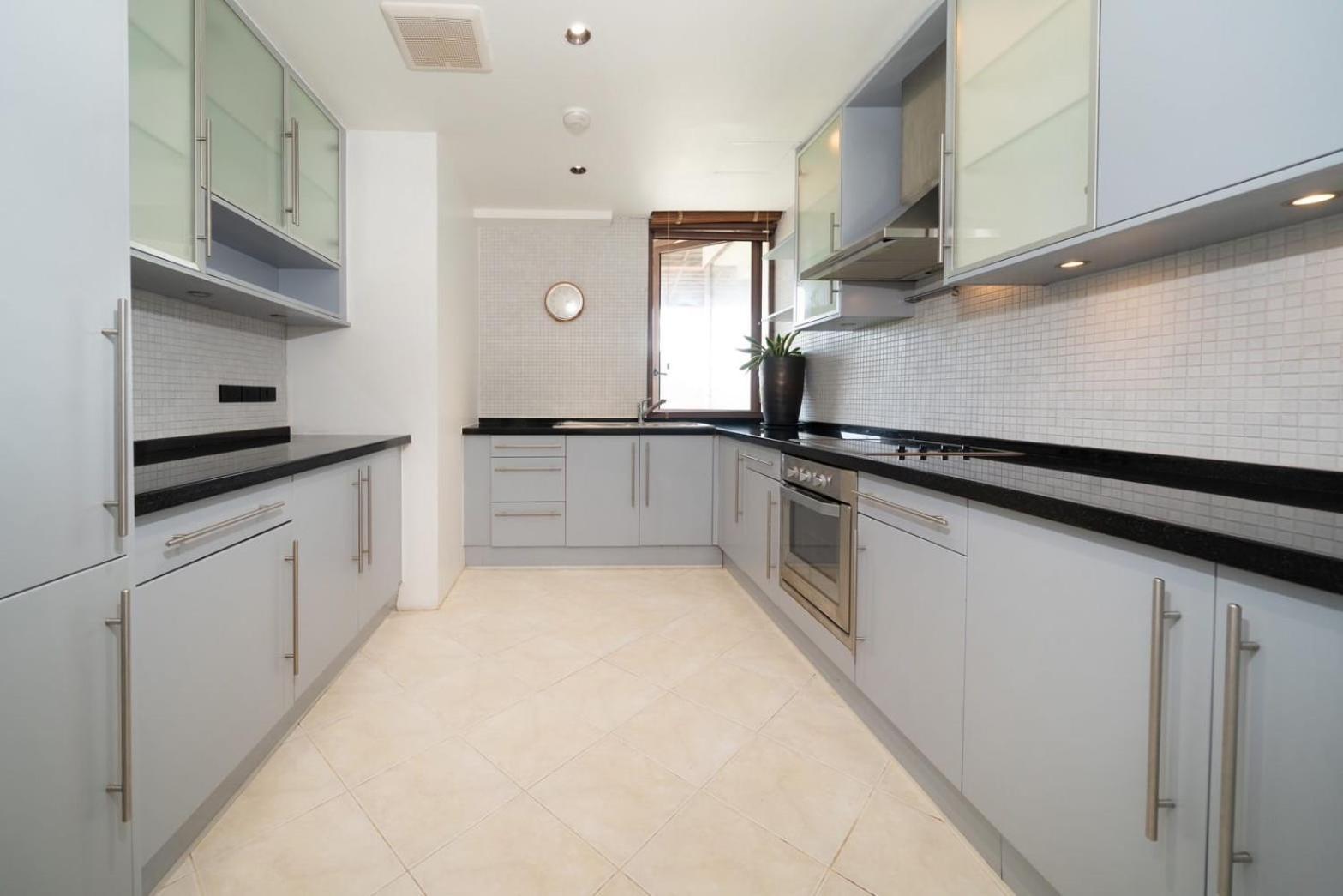 Spacious 4bedroom Penthouse Holiday home *