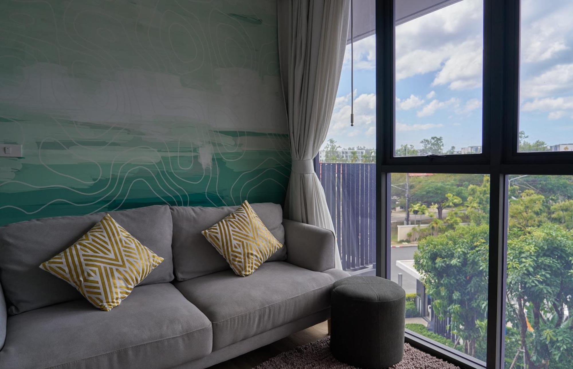 Modern 2-bedroom With Washer In Skypark Laguna Bang Tao *