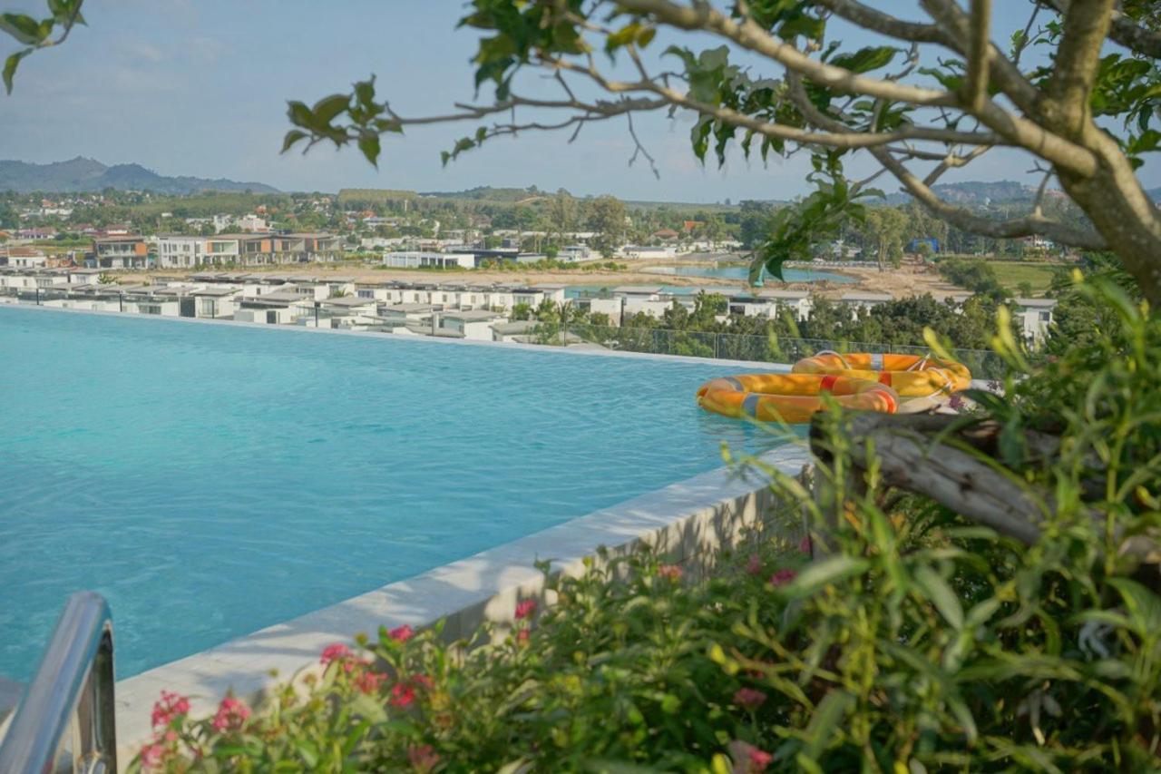 Modern 2-bedroom Garden View In Skypark Laguna Apartment *