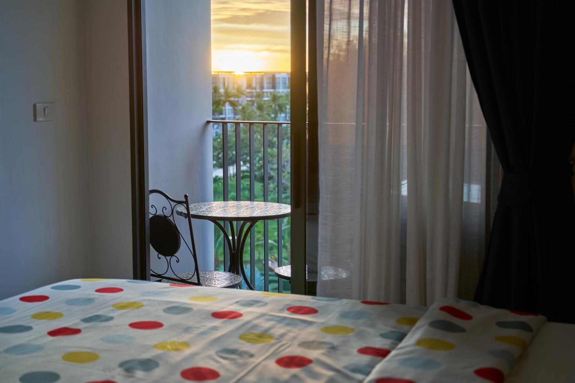 Modern 2-bedroom Garden View In Skypark Laguna Apartment