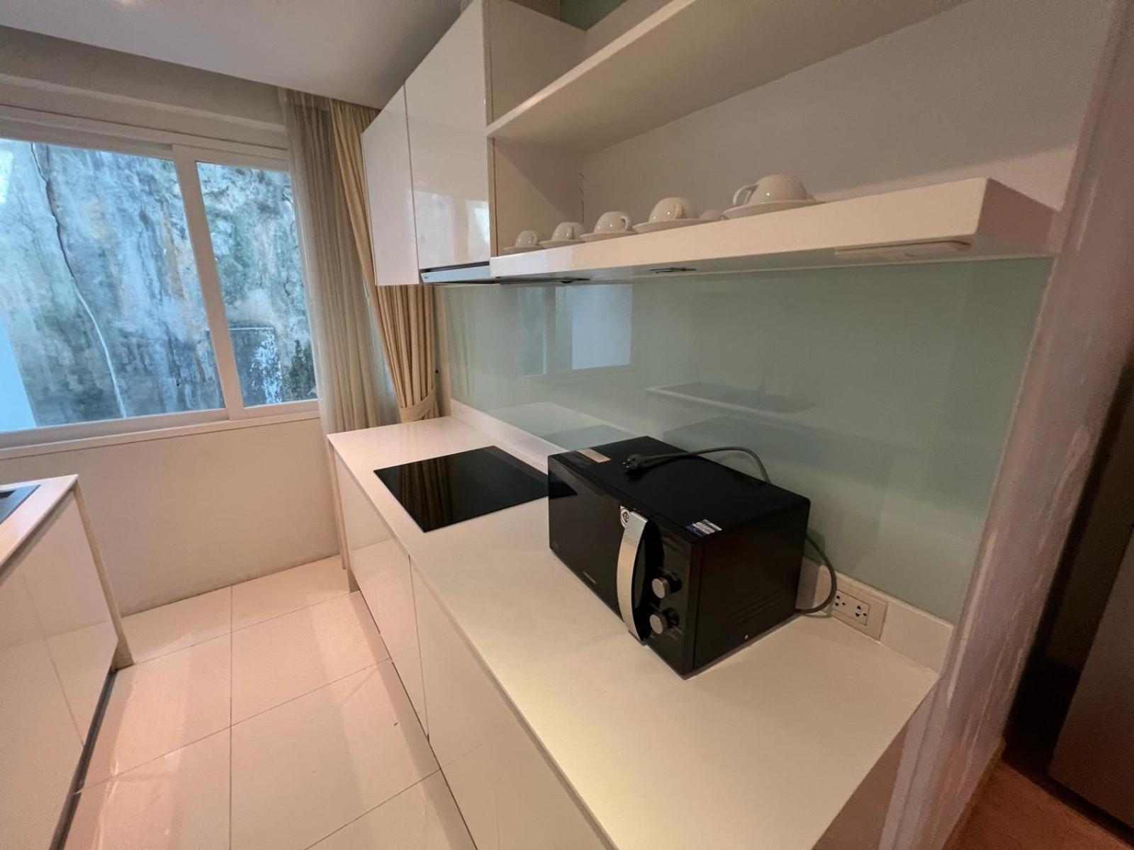 Luxurious 5 Bedroom Condo, Private Pool, In With Seaview Patong