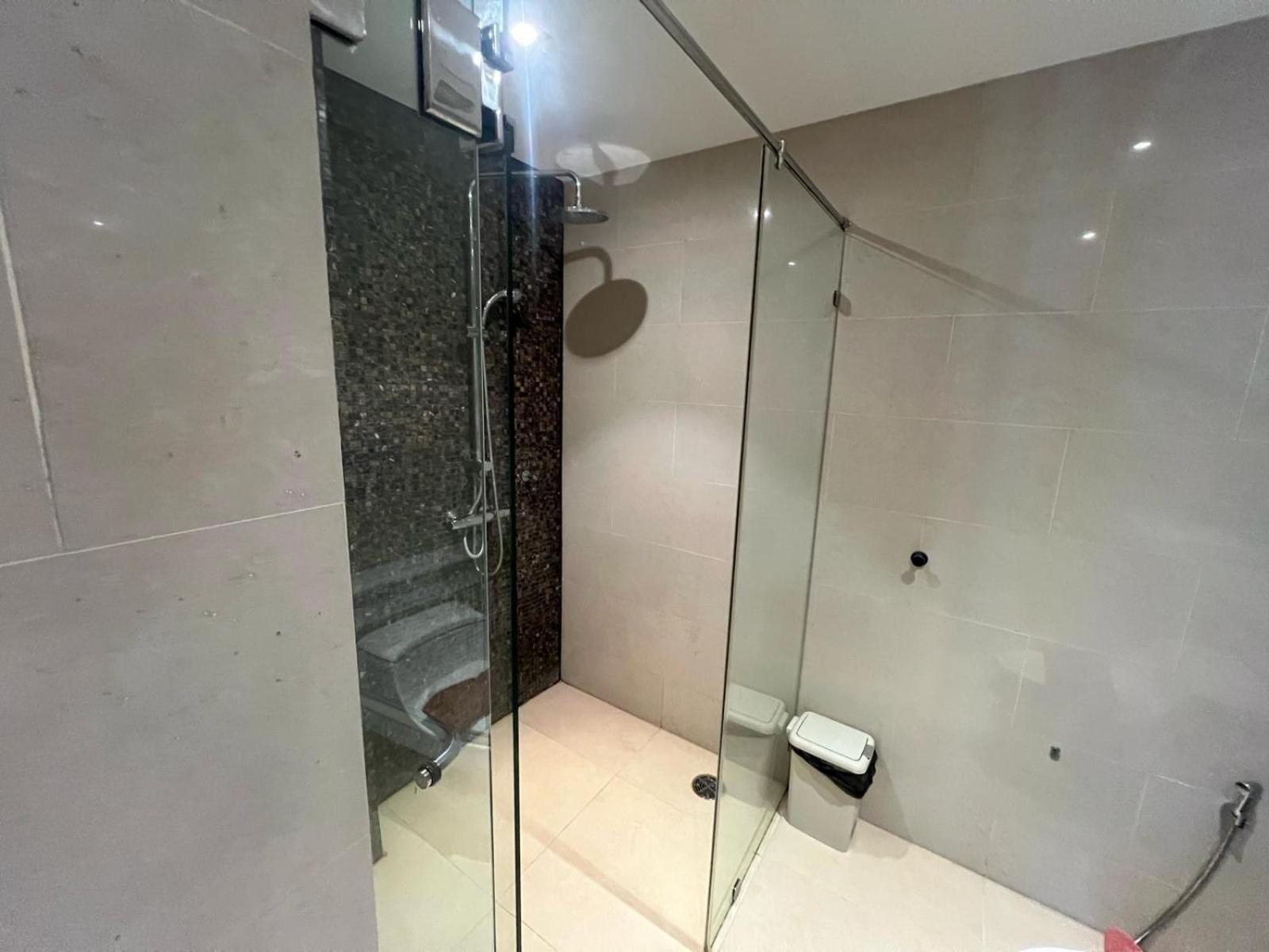 Luxurious 5 Bedroom Condo, Private Pool, In With Seaview Apartment Patong