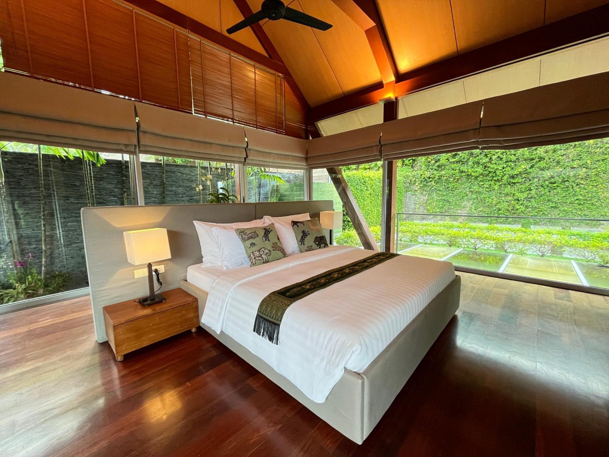Laemsingh 1 - Luxury 5 Bedrooms Villa Surin Beach (Phuket)