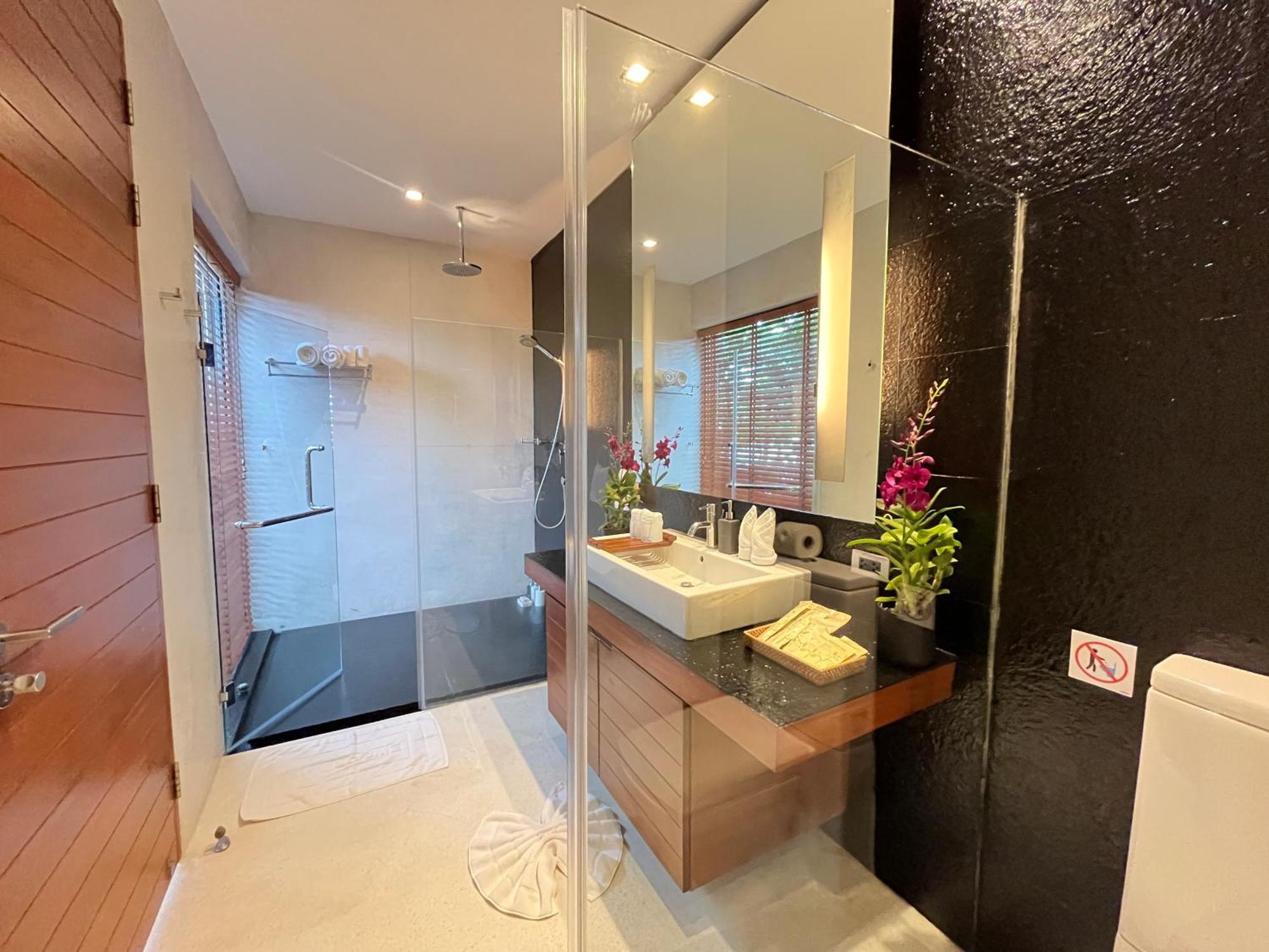 Laemsingh 1 - Luxury 5 Bedrooms Surin Beach (Phuket)