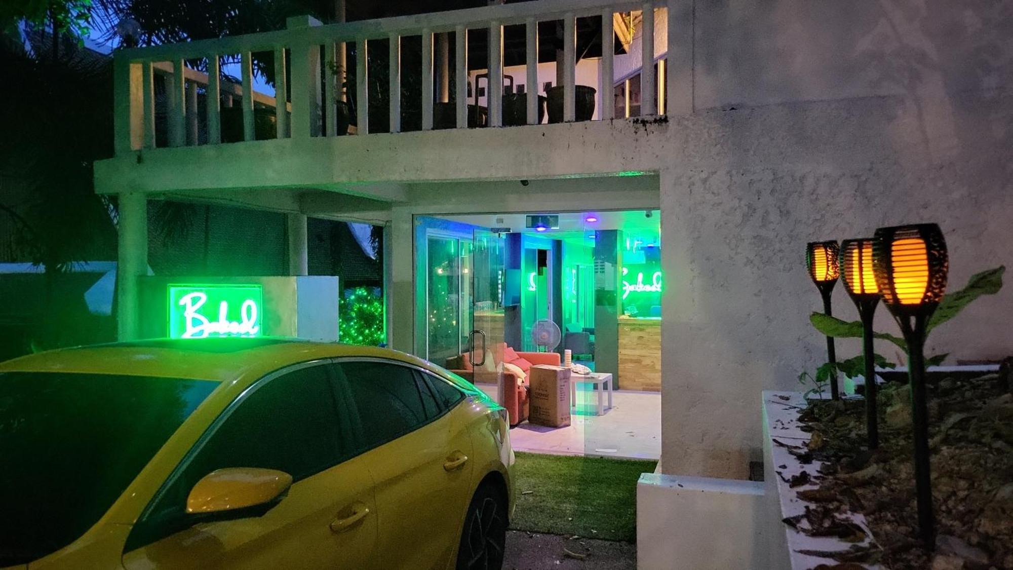 Entropy Capsules And Hostel