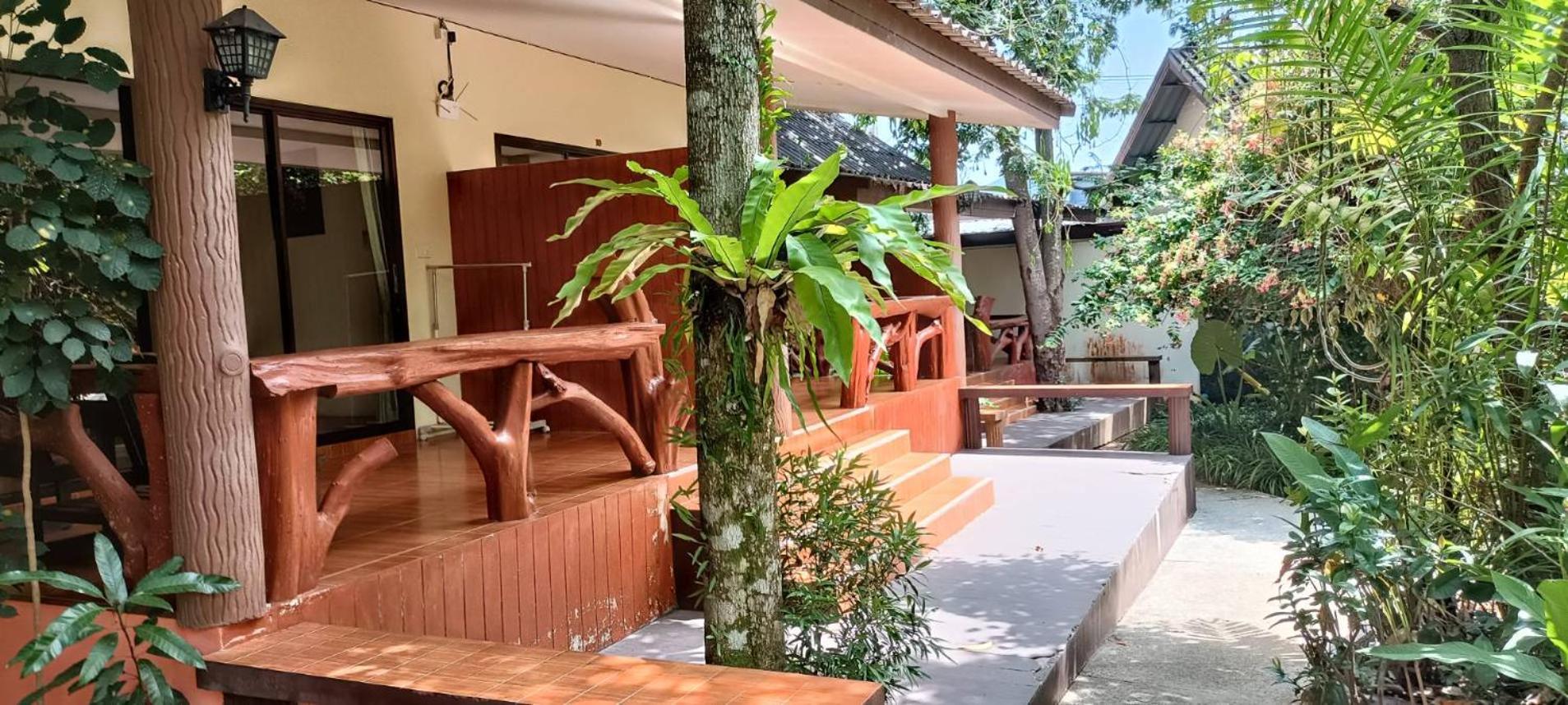 Hotel Oya International Phuket