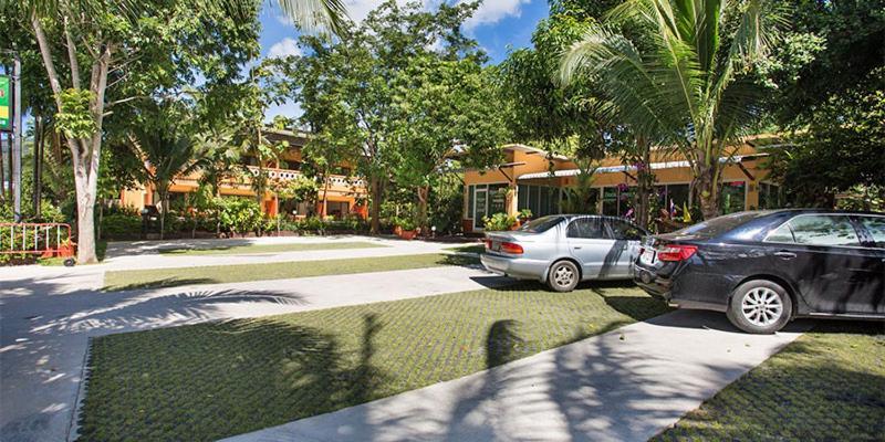 Hotel Oya International Phuket